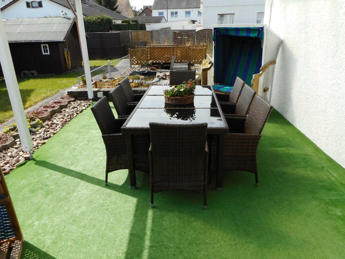 Modernes Ferienhaus Der Besonderen Art Mit Garten Льоне Екстериор снимка
